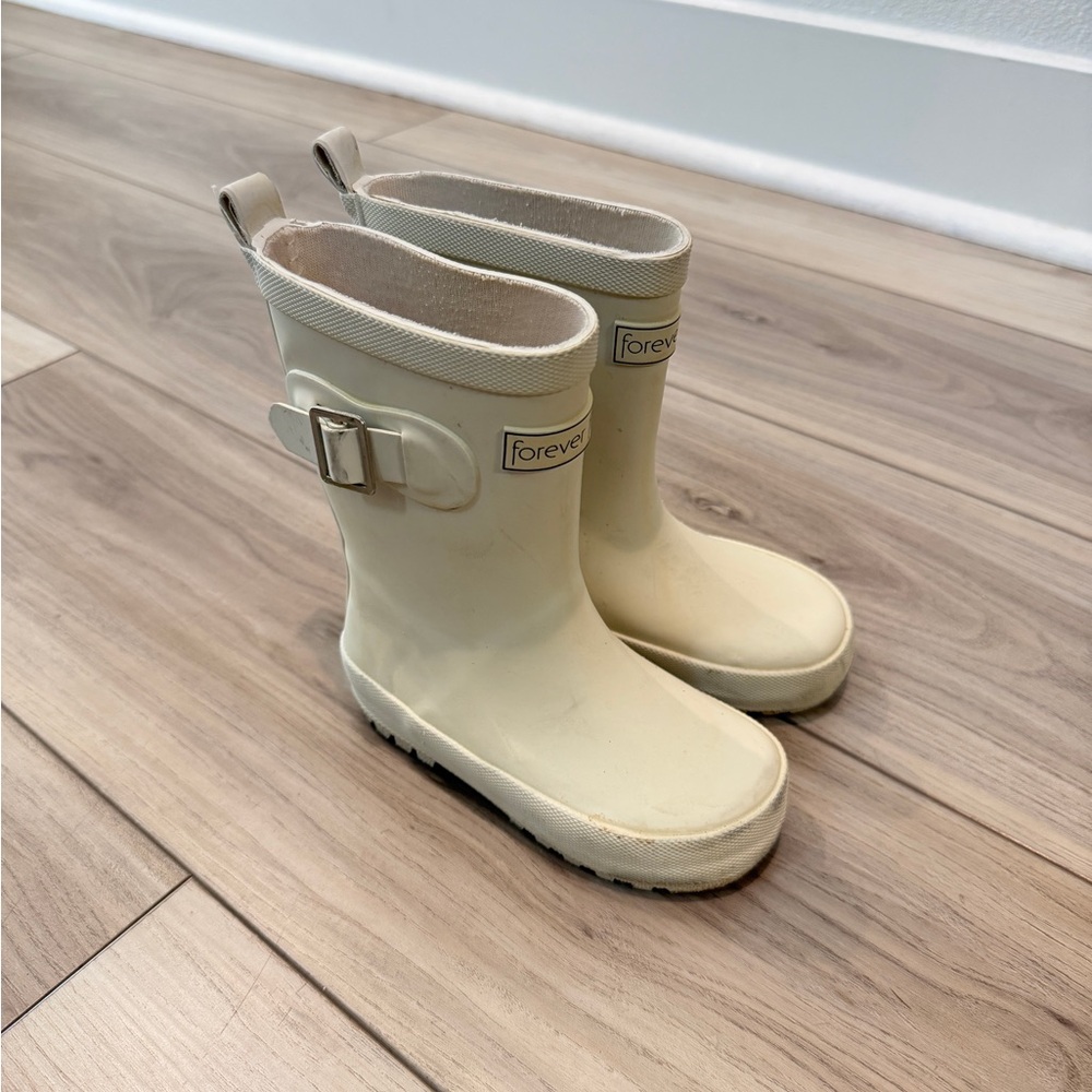 Forever French toddler Cream Rain Boots with Buckle